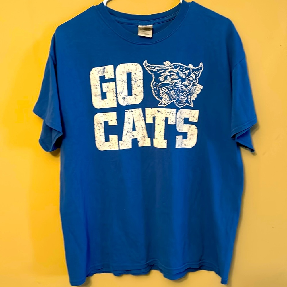 Vintage 90’s kentucky Wildcats tee
